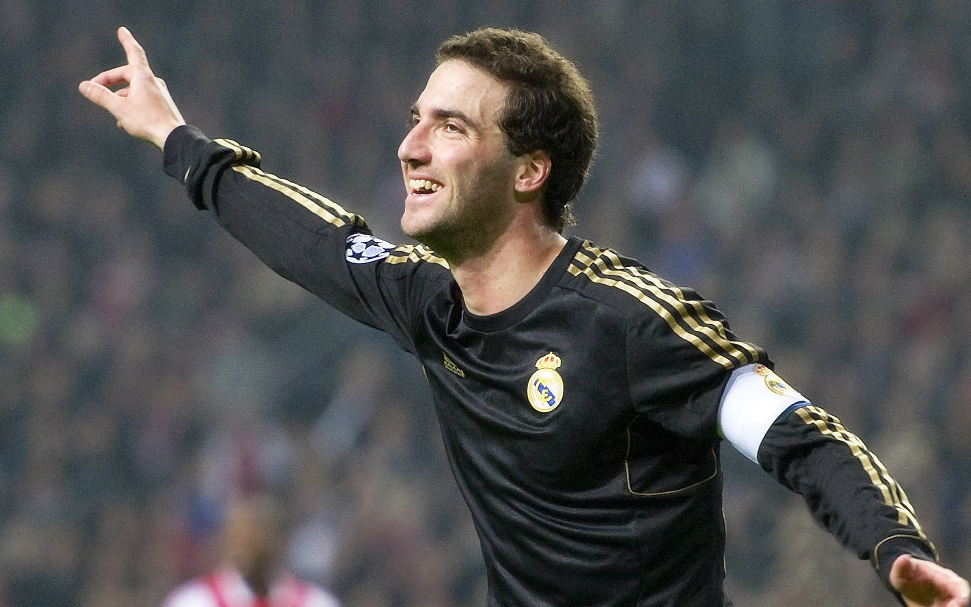 意甲焦点战,塞维利亚单节风暴,亚特兰大梦碎闪电战