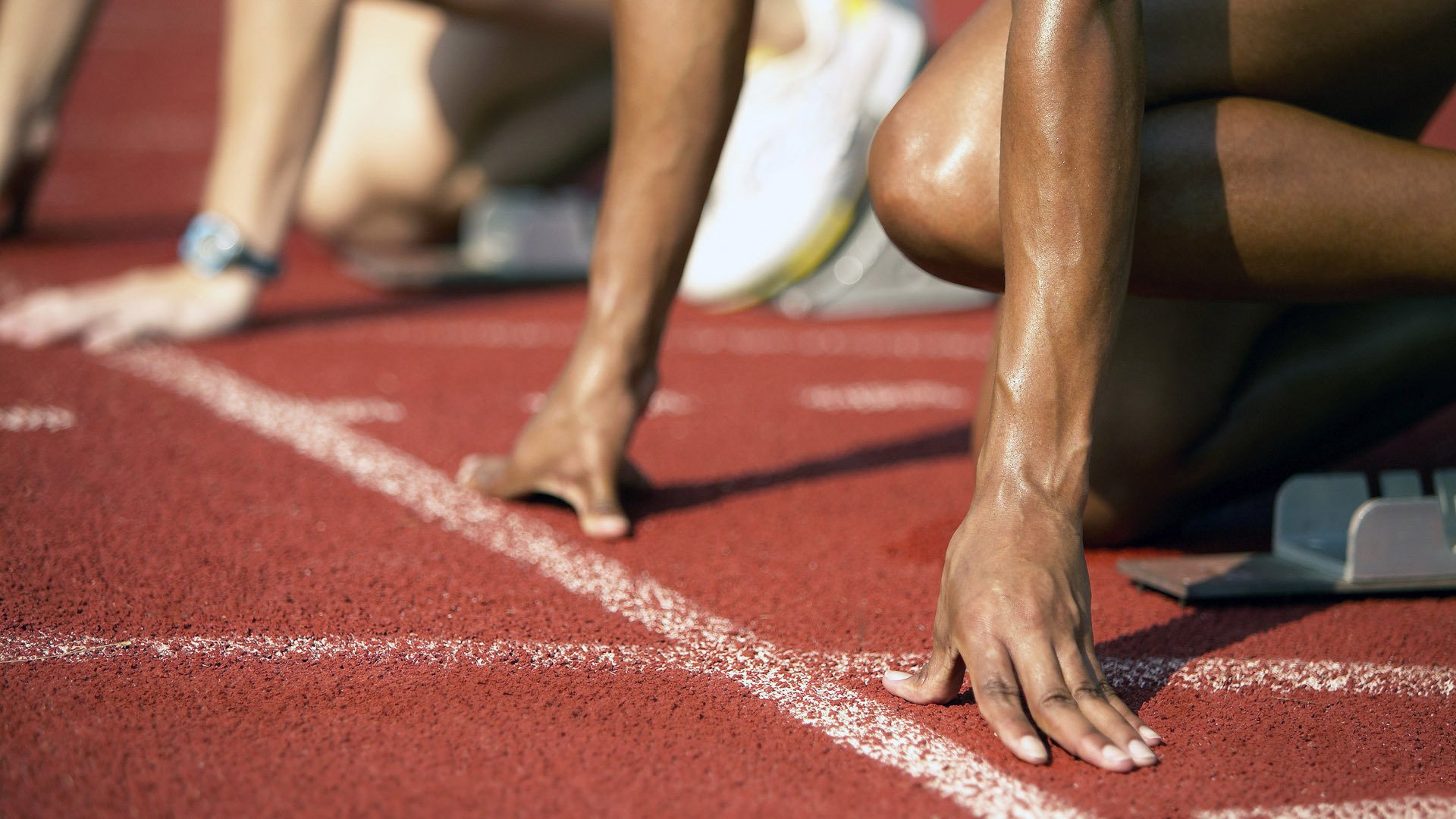 迪亚斯铸就钢铁防线，比利亚雷亚尔用战术纪律窒息西班牙