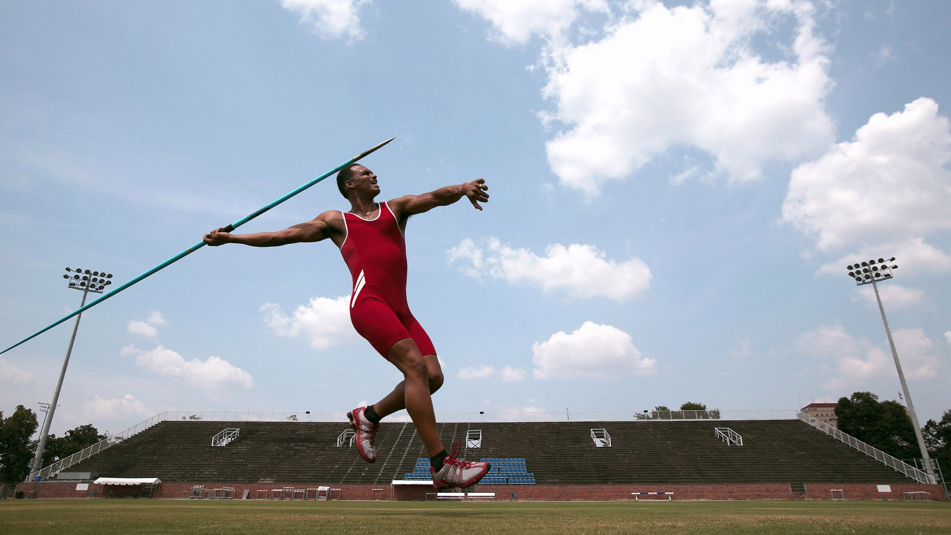 武切维奇化身禁区巨兽,篮网三叉戟合围击溃魔术